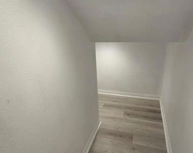 242 Hydrangea Street - Photo Thumbnail 45