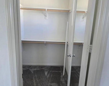 242 Hydrangea Street - Photo Thumbnail 26