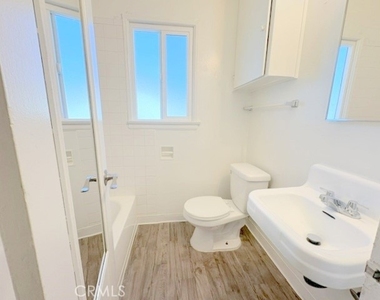 396 N 9th Street - Photo Thumbnail 3