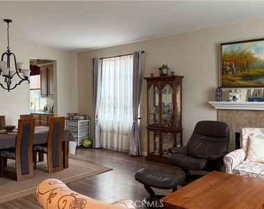35081 Deer Spring - Photo Thumbnail 2
