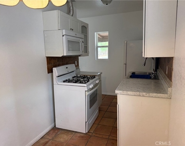 31295 Geary - Photo Thumbnail 15