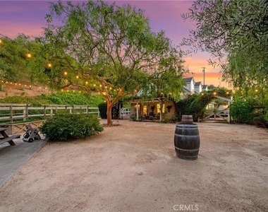 3945 Pala Mesa - Photo Thumbnail 57