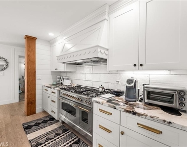 3945 Pala Mesa - Photo Thumbnail 24