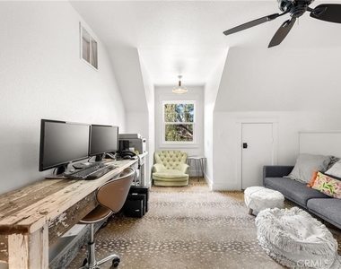 3945 Pala Mesa - Photo Thumbnail 45