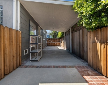 4814 Lemona Avenue - Photo Thumbnail 20