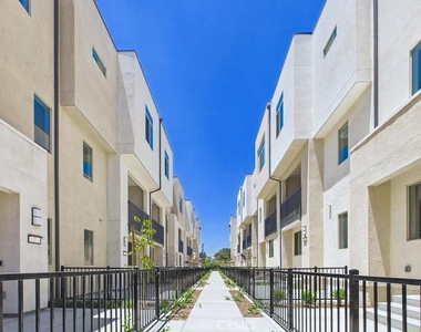 16285 W. San Fernando Mission Blvd - Photo Thumbnail 16