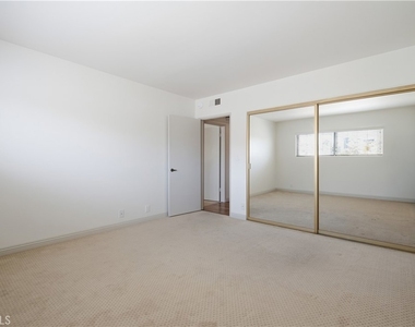 853 S Le Doux - Photo Thumbnail 14