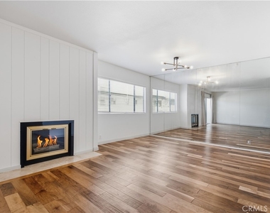 853 S Le Doux - Photo Thumbnail 3