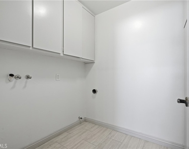 853 S Le Doux - Photo Thumbnail 7