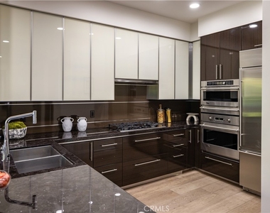 1318 Roxbury S - Photo Thumbnail 11