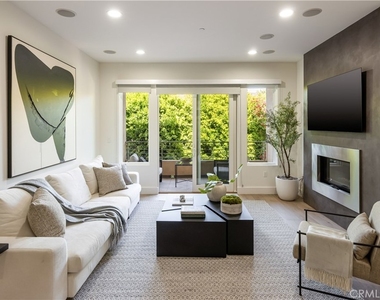 1318 Roxbury S - Photo Thumbnail 16