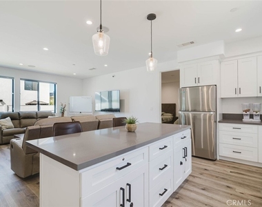 13368 Pala Avenue - Photo Thumbnail 12