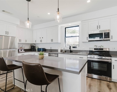 13368 Pala Avenue - Photo Thumbnail 10