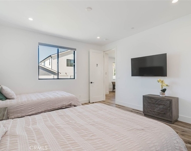 13368 Pala Avenue - Photo Thumbnail 19
