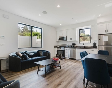 13366 Pala Avenue - Photo Thumbnail 2