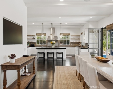28850 Hampton Place - Photo Thumbnail 25
