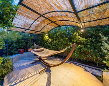 28850 Hampton Place - Photo Thumbnail 70