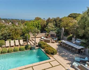 28850 Hampton Place - Photo Thumbnail 5