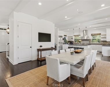 28850 Hampton Place - Photo Thumbnail 19