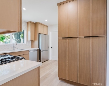6021 E Oakbrook Street - Photo Thumbnail 35