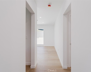 6021 E Oakbrook Street - Photo Thumbnail 31