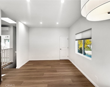 6016 Lake Lindero - Photo Thumbnail 5