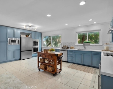 1200 Opal Street - Photo Thumbnail 8