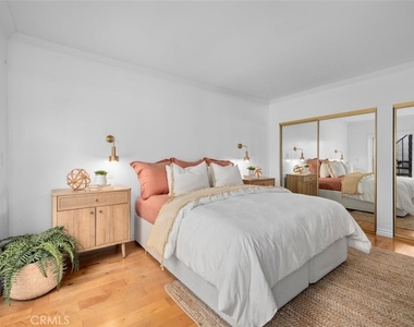 1200 Opal Street - Photo Thumbnail 24