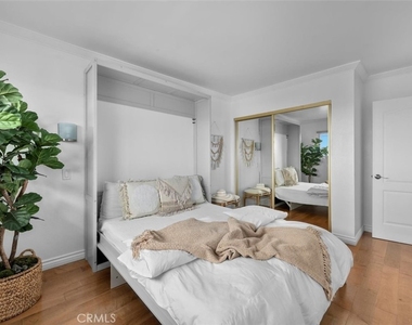 1200 Opal Street - Photo Thumbnail 20
