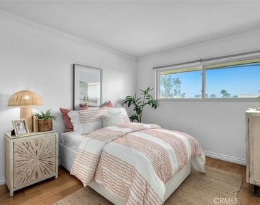 1200 Opal Street - Photo Thumbnail 13