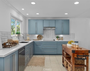 1200 Opal Street - Photo Thumbnail 10
