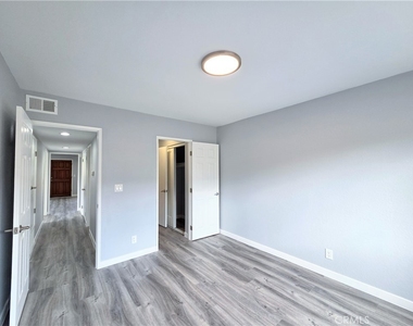 12526 Cuesta Drive - Photo Thumbnail 18