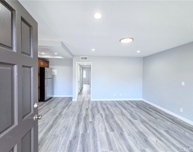 12526 Cuesta Drive - Photo Thumbnail 2