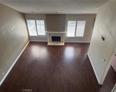 2310 Applewood - Photo Thumbnail 12