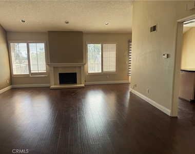 2310 Applewood - Photo Thumbnail 6