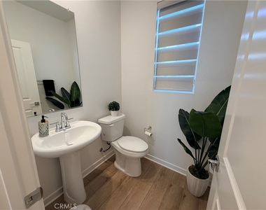 4012 Spring - Photo Thumbnail 7