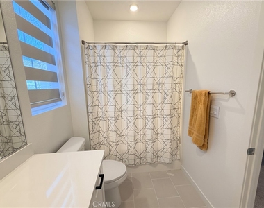 4012 Spring - Photo Thumbnail 12