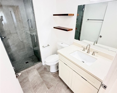 920 Alfred - Photo Thumbnail 11