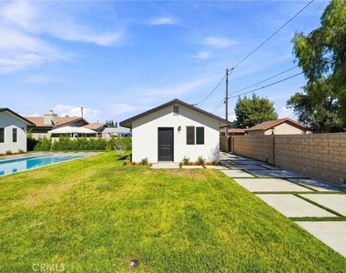 738 California - Photo Thumbnail 32