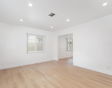 268 E Providencia Avenue - Photo Thumbnail 1