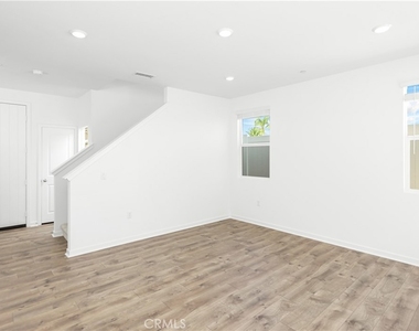 26610 Viola Way - Photo Thumbnail 7