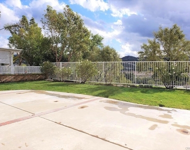 8604 E Windsong Drive - Photo Thumbnail 19