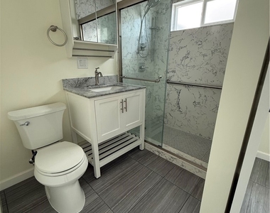 3139 W 182nd - Photo Thumbnail 11