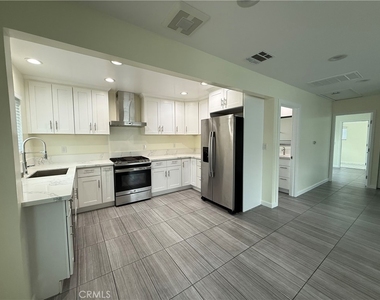 3139 W 182nd - Photo Thumbnail 4