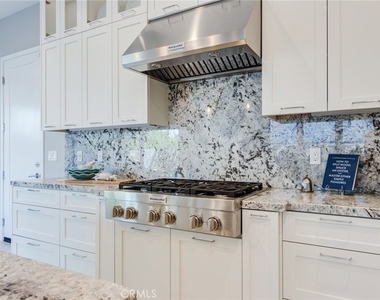 141 Parkland - Photo Thumbnail 16