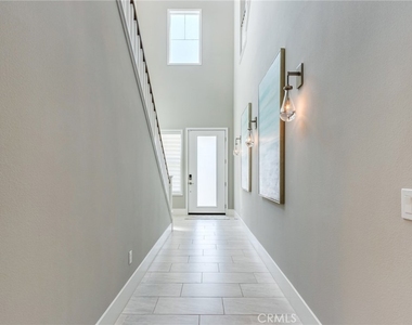 141 Parkland - Photo Thumbnail 4