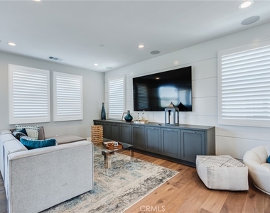 141 Parkland - Photo Thumbnail 55