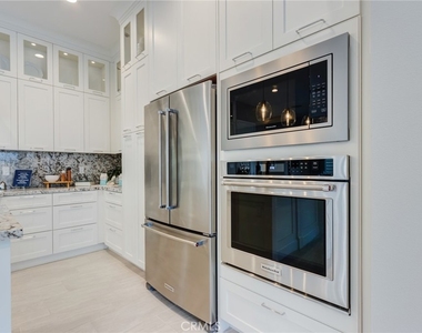141 Parkland - Photo Thumbnail 14