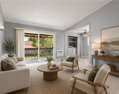 23232 Orange Avenue - Photo Thumbnail 3