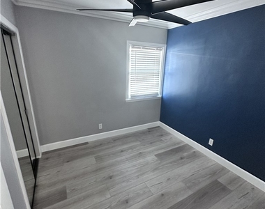 5133 Hedda St - Photo Thumbnail 9